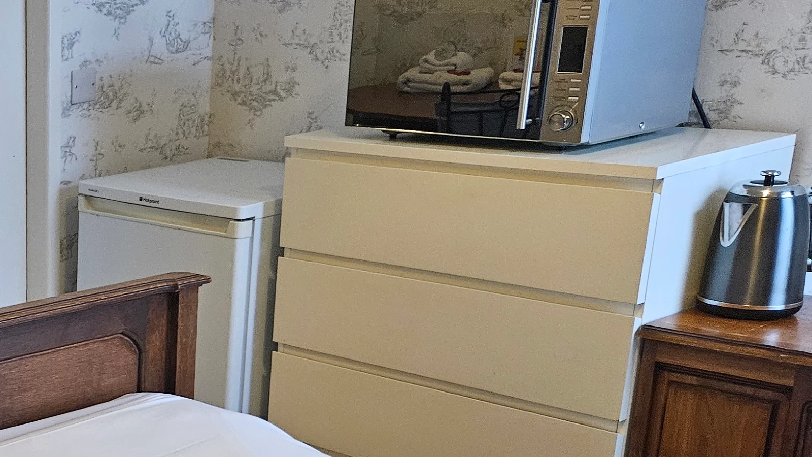 Room storage, fridge and convection microwave